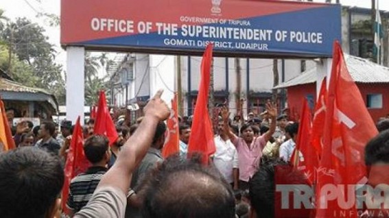 'Riot' in Gomati Dist : CPI-M Motor Union goons outnumber police,law & order breaks down : SDPO talks to TIWN 'Riot' in Gomati Dist : CPI-M Motor Union goons outnumber police,law & order breaks down : SDPO talks to TIWN